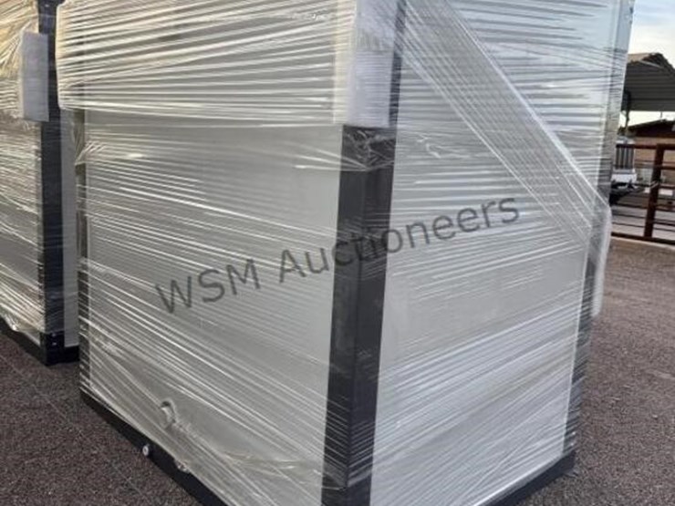 mobile-toilet-unit-image-2