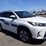 2017-toyota-highlander-image-2