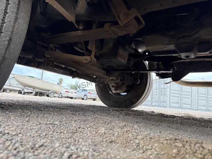 2002-ford-f550-image-23