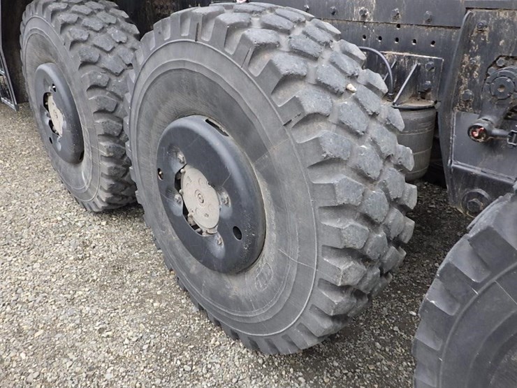 2002-oshkosh-m1070-image-37