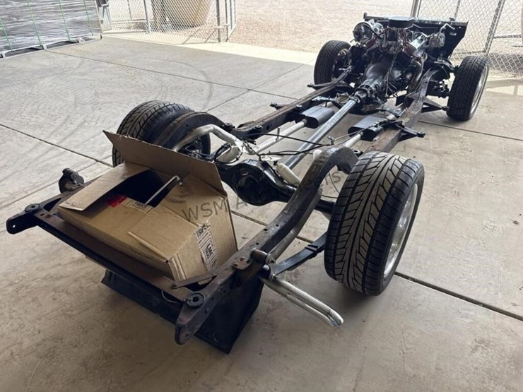 1955-chevy-nomad-chasis-w/-v8-engine,-trans,-curri-image-6