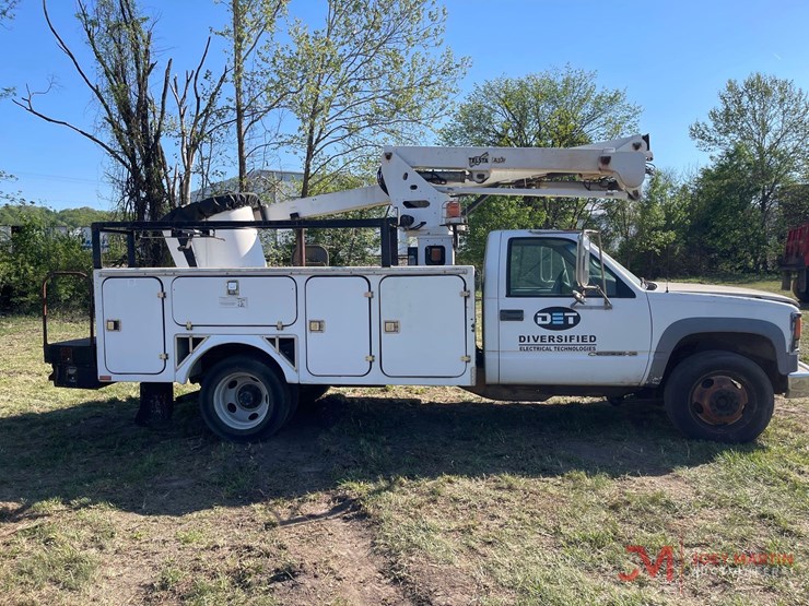 2001-chevrolet-3500-image-2