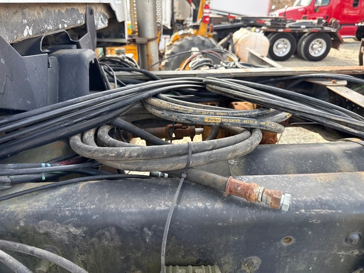 gmc-topkick-c8500-image-27