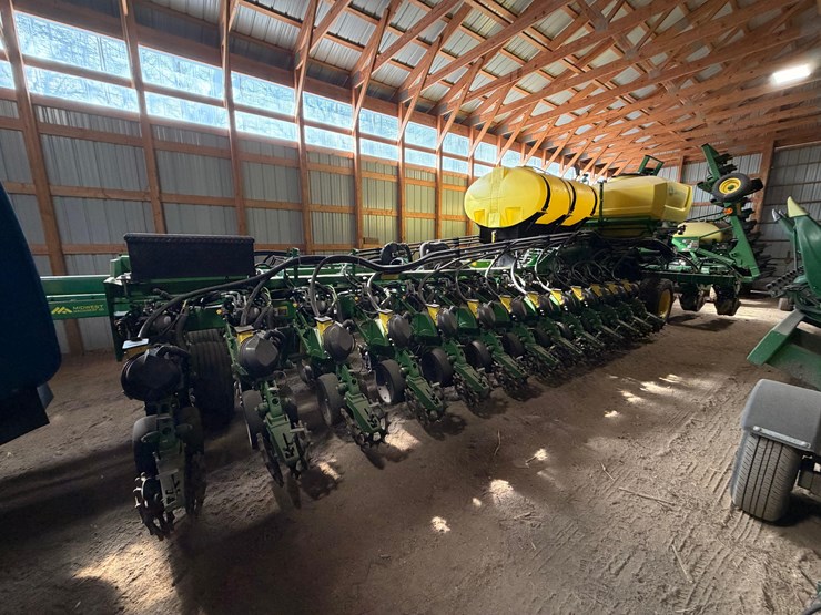 2024-john-deere-db66-image-20