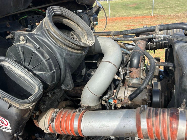 2009-kenworth-t300-image-40