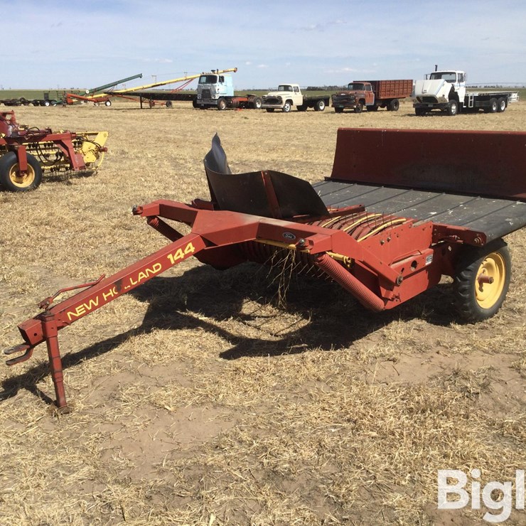 NEW HOLLAND 144