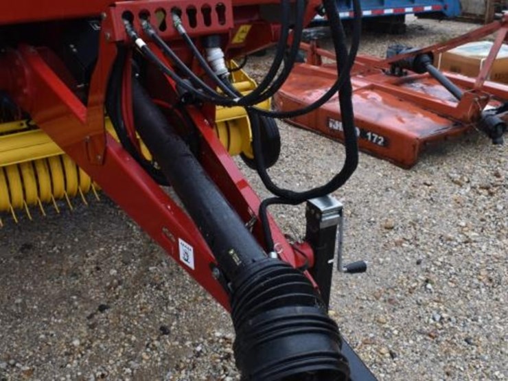 new-holland-roll-belt-460-image-4