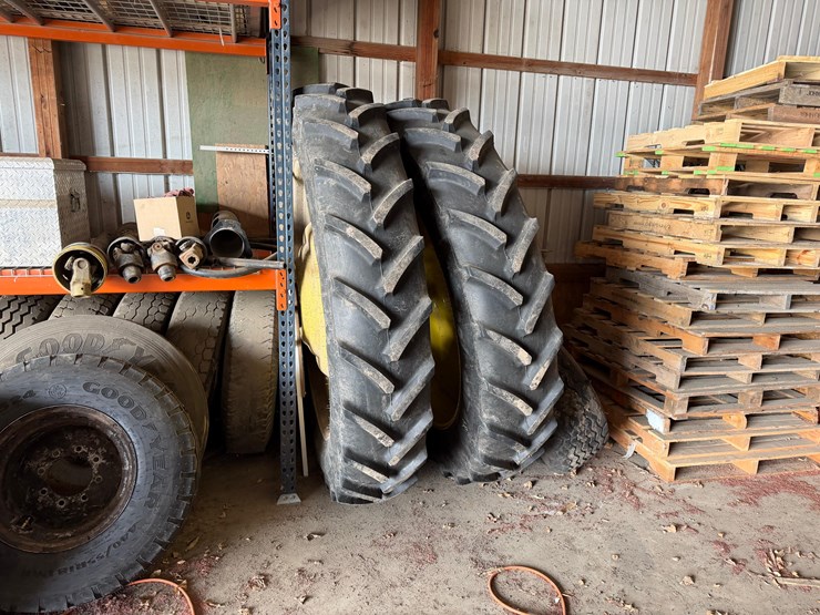 john-deere-duals-image-1