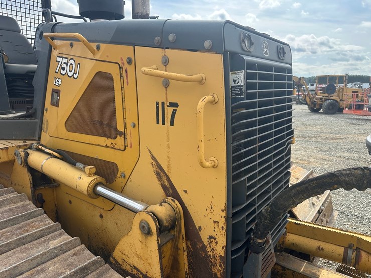 2006-deere-750j-lgp-image-15