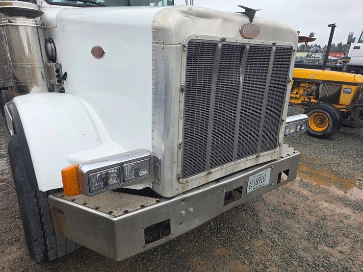 1995-peterbilt-357-image-9