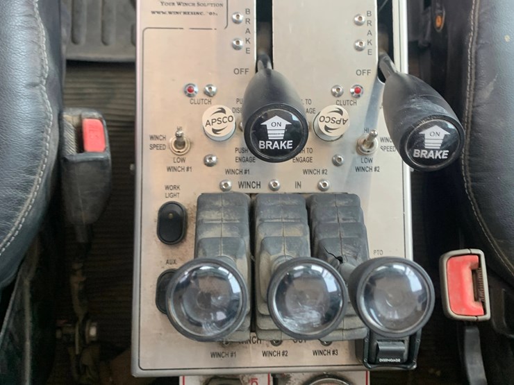 2005-kenworth-t800b-image-25