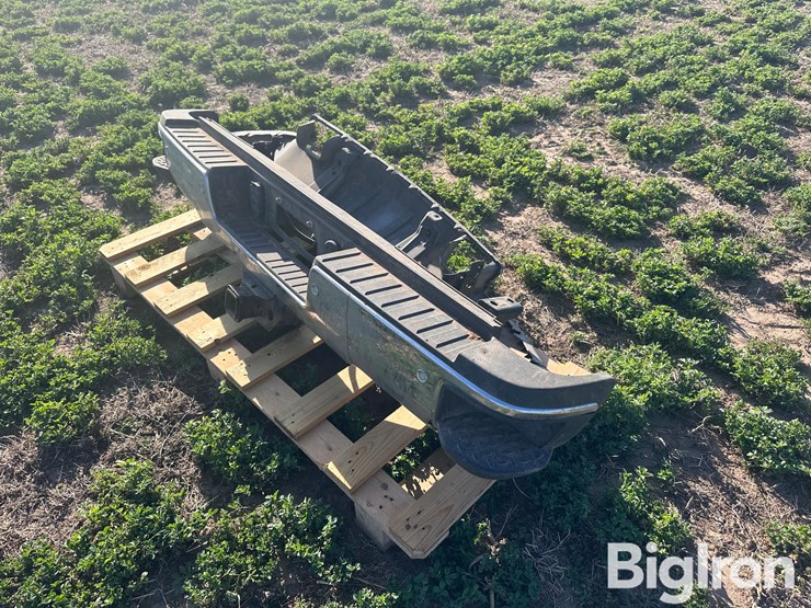 2015-chevrolet-2500-image-7