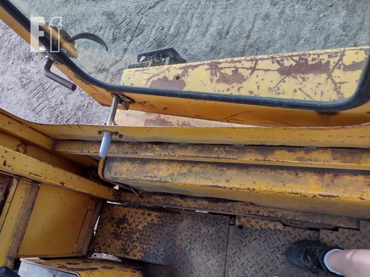 deere-310-image-11