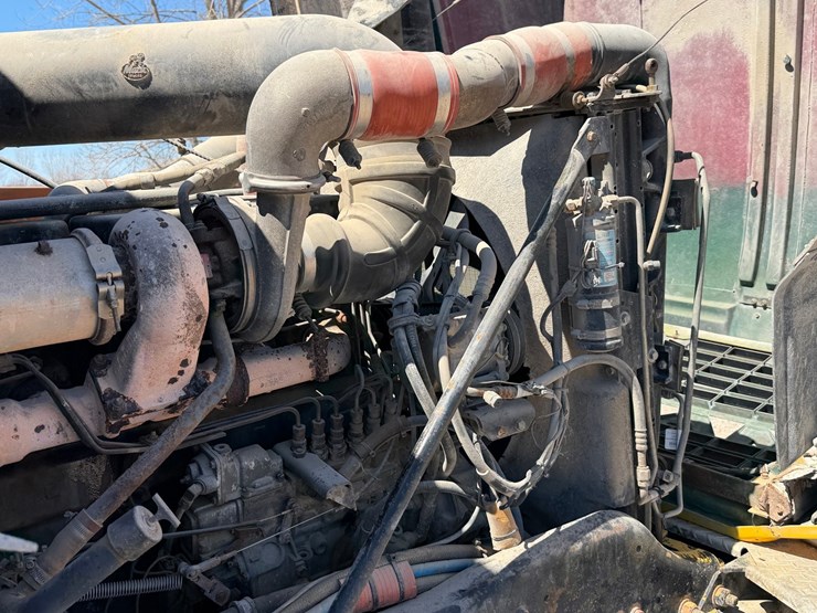 1995-mack-cl713-image-61