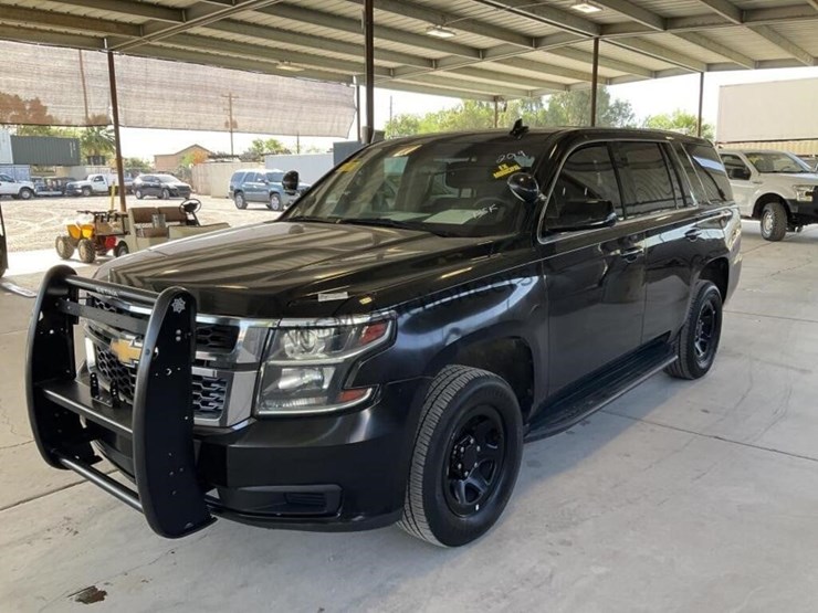 2019-chevrolet-tahoe-image-4