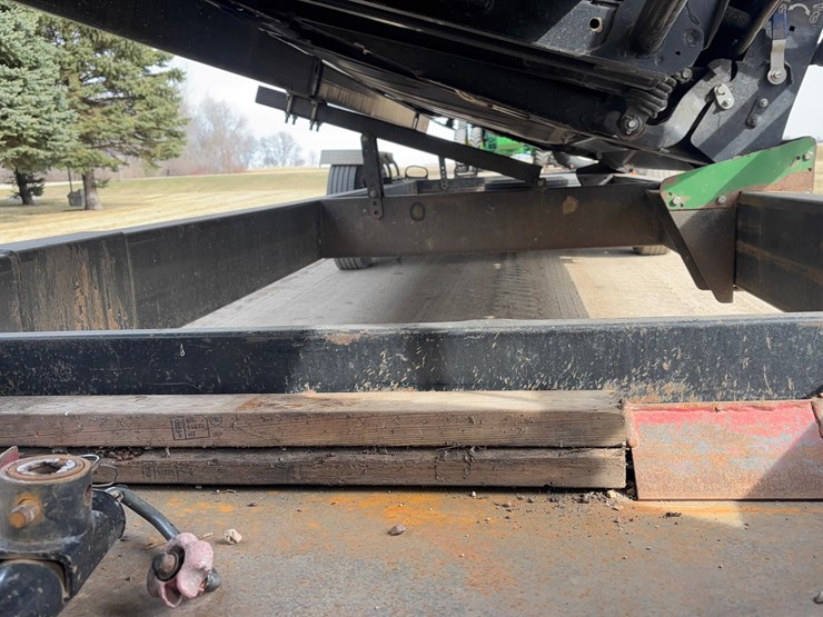 2012-amerifab-harvester-header-trailer-image-6