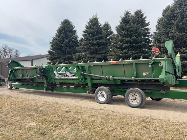 2023-john-deere-c18r-image-8