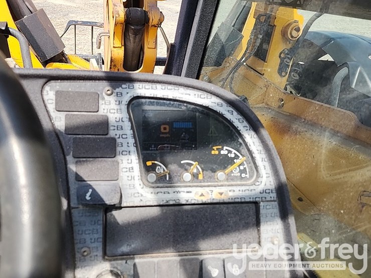 2016-jcb-510-56-image-30