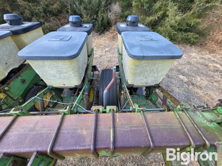 john-deere-7100-image-9