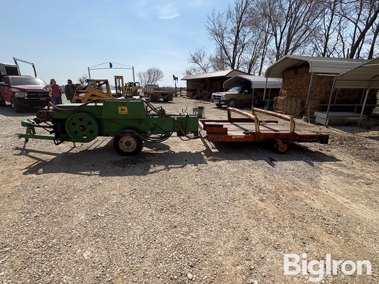 john-deere-336-image-8