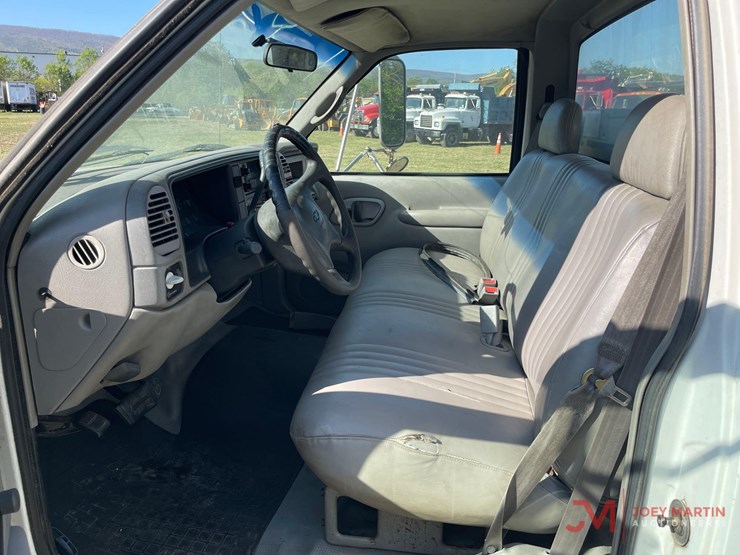 2001-chevrolet-3500-image-20