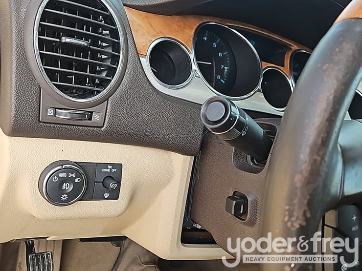 2008-buick-enclave-cxl-image-26