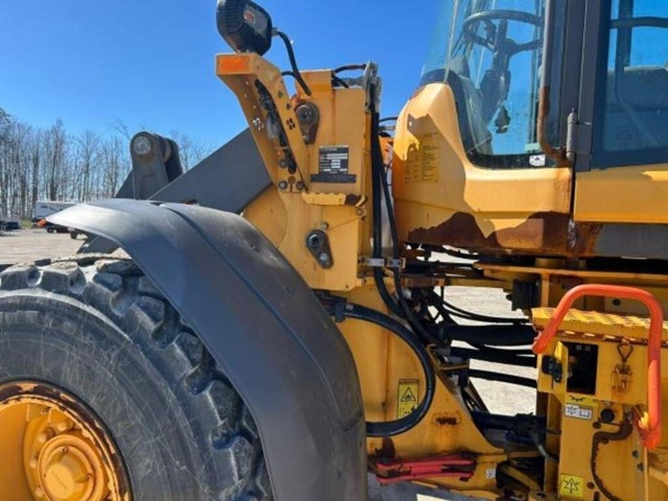 2019-volvo-l60h-image-36