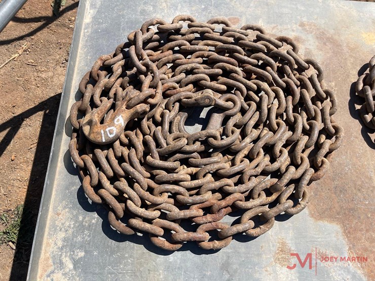 3/8"-chain-with-hooks-image-1