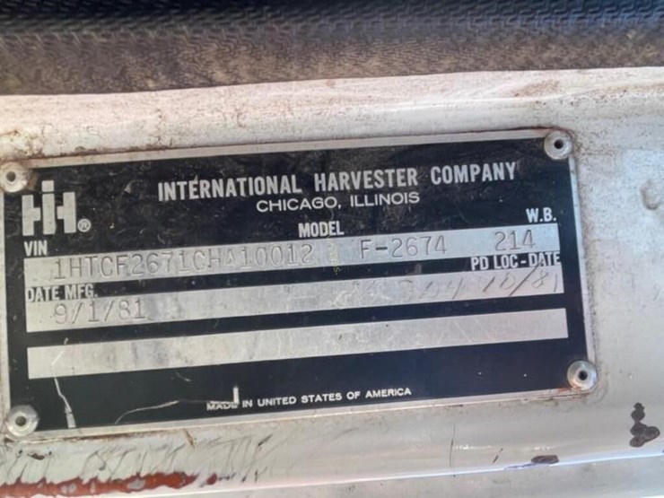 1982-international-f-2674-straight-truck-image-12