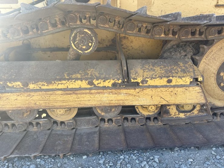 2014-deere-450j-image-59