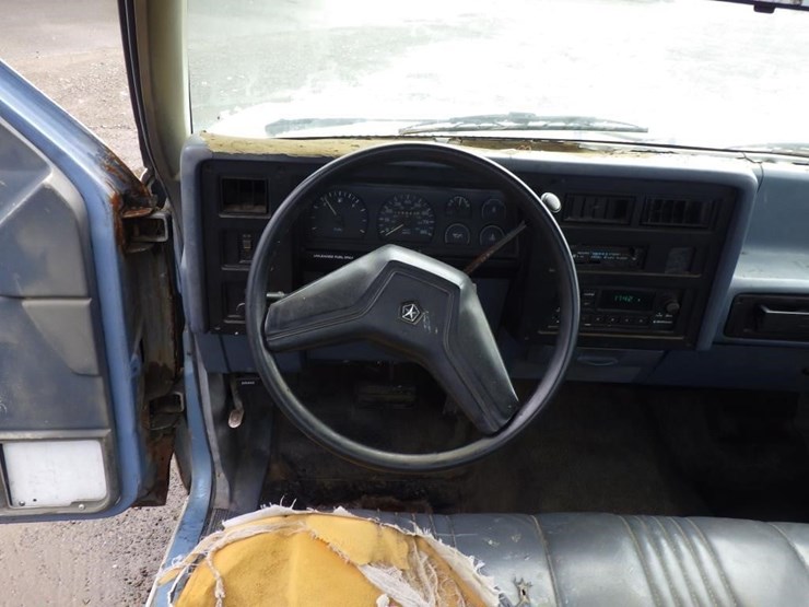 1988-dodge-dakota-image-7