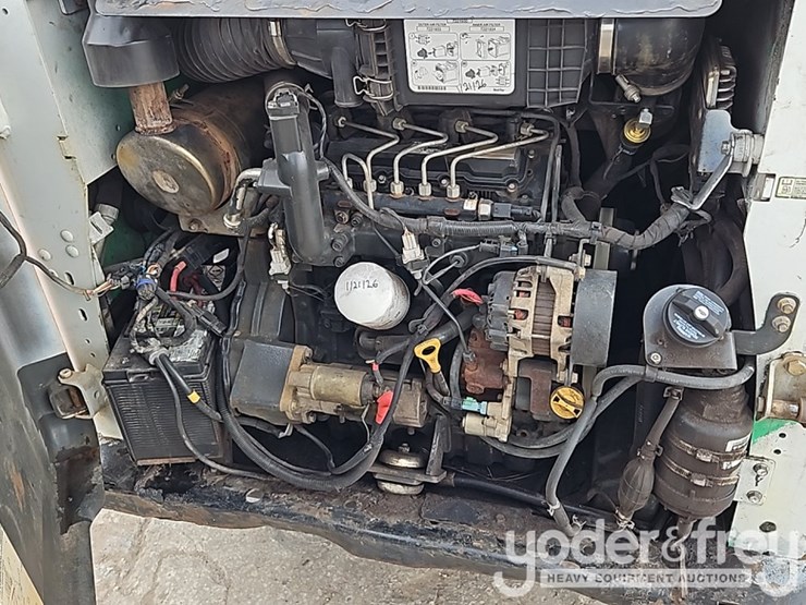 2015-bobcat-t630-image-22