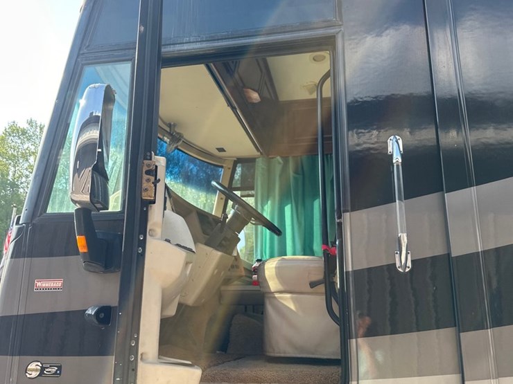 2006-workhorse-w24-image-7