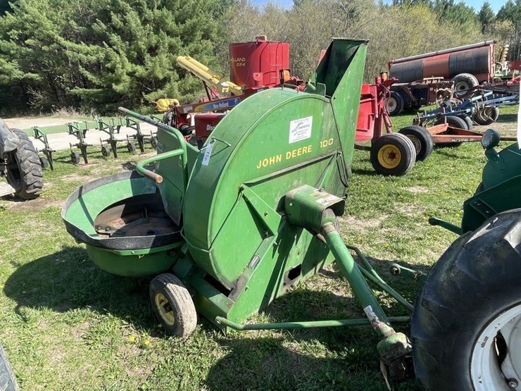 john-deere-100-image-1