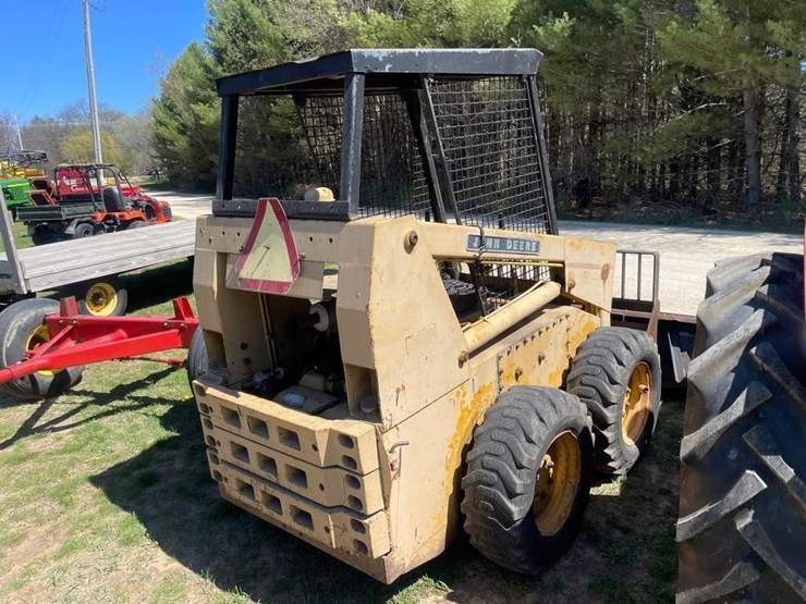 john-deere-24-image-6