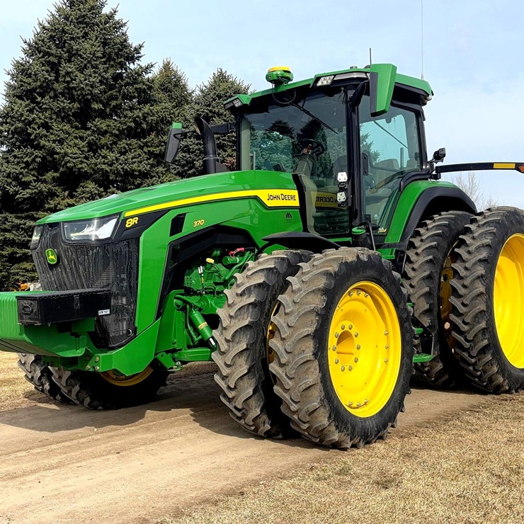2022 JOHN DEERE 8R 370