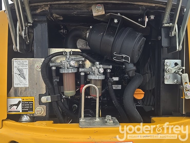 2022-deere-17g-image-38