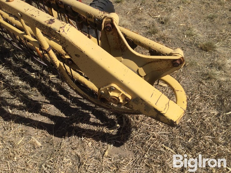 new-holland-260-image-13