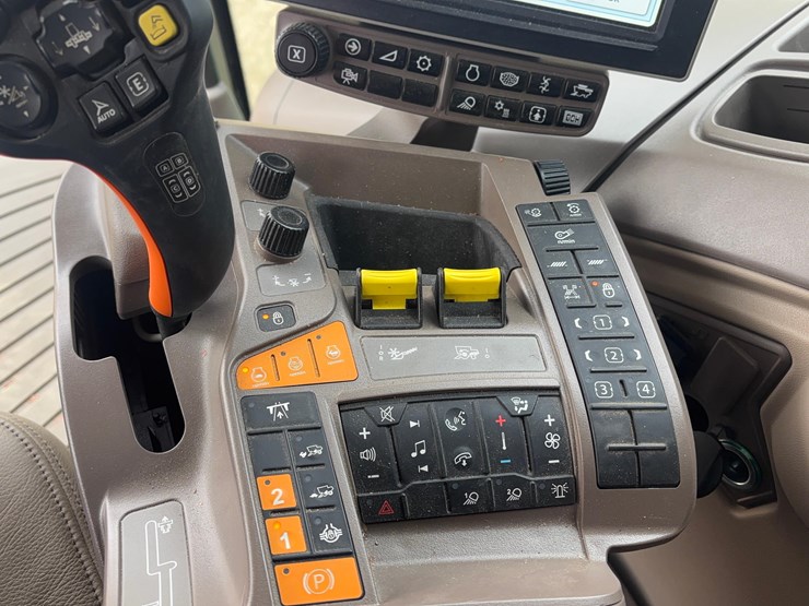 2023-john-deere-s780-image-43