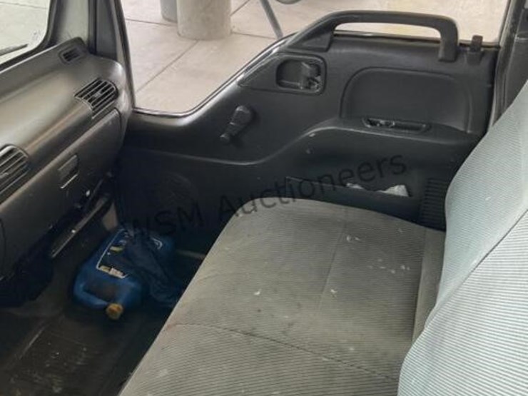 1998-isuzu-npr-image-20