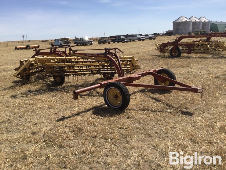 new-holland-260-image-3