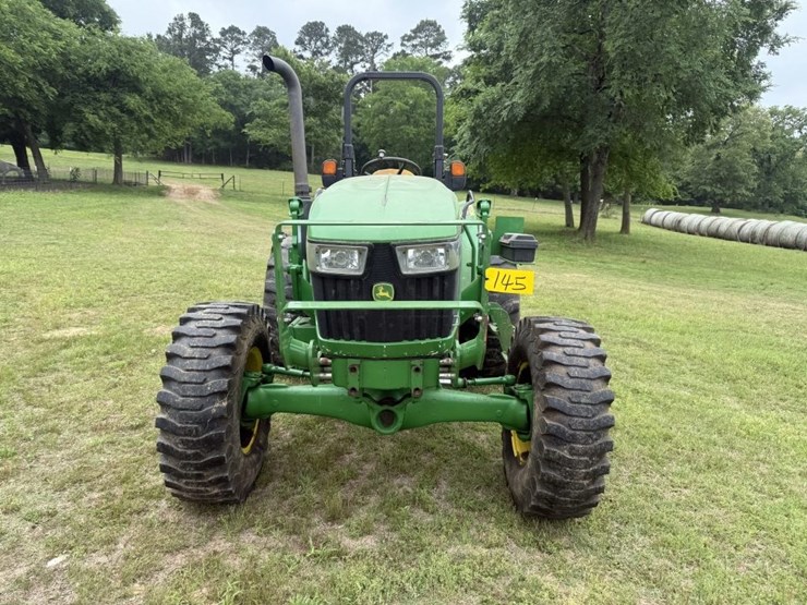 2020-john-deere-5075e-image-2