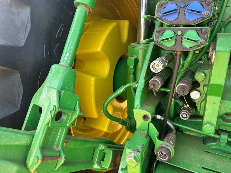 2016-john-deere-8345r-image-10