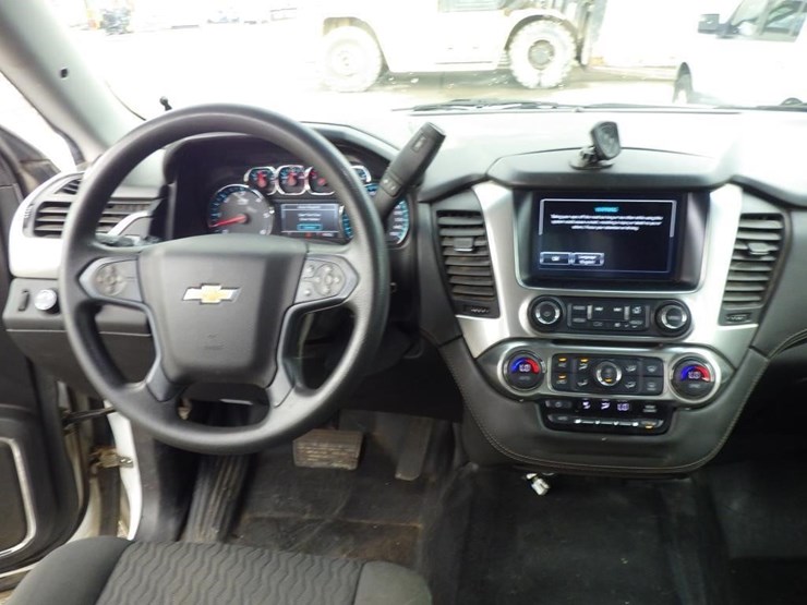 2019-chevrolet-tahoe-image-9