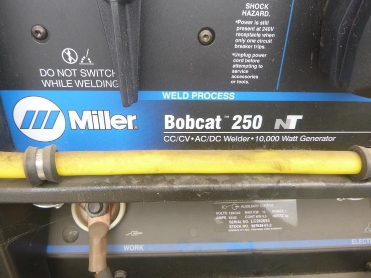 2002-chevrolet-3500-image-9