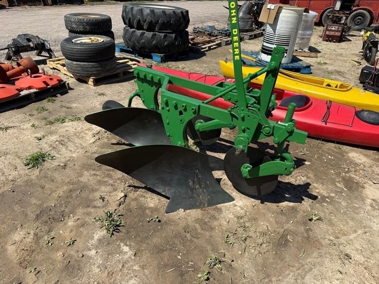 john-deere-2-image-2