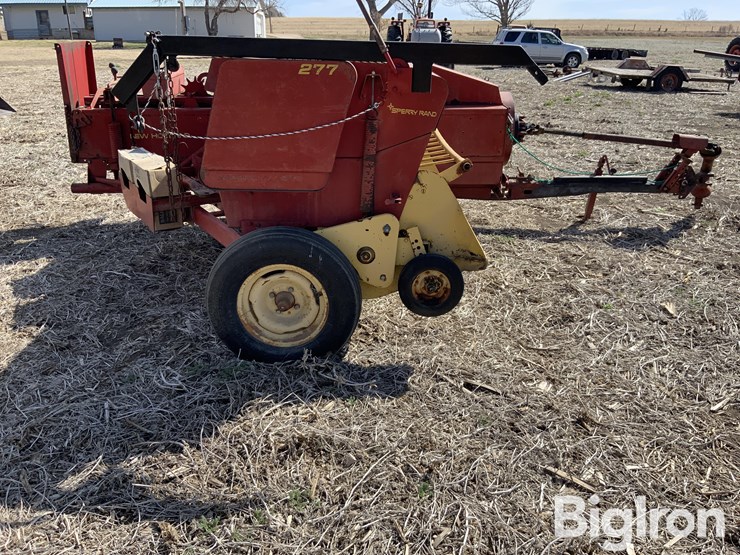 new-holland-277-image-4