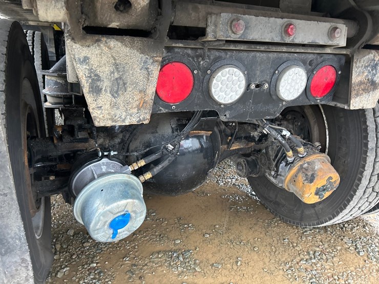 2019-kenworth-t880-image-24