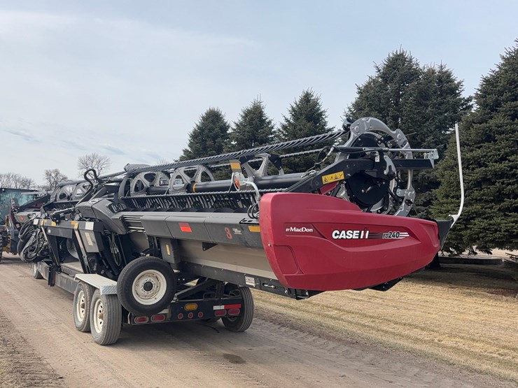 2023-mac-don-fd240-image-9