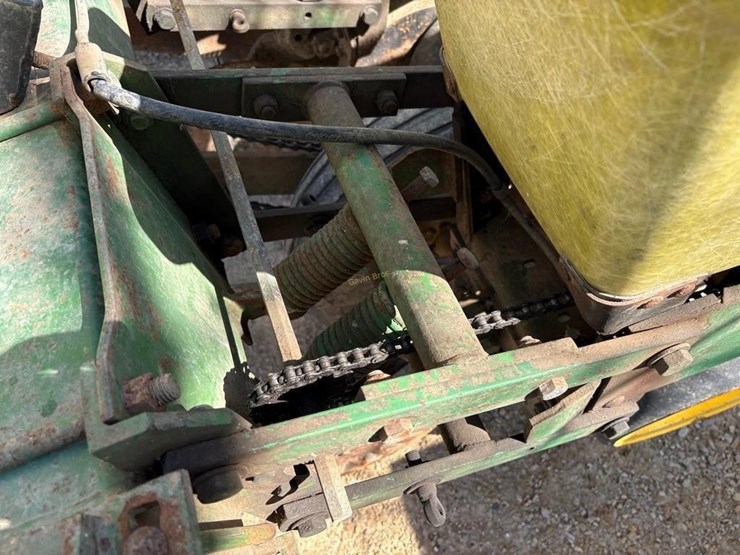 john-deere-7000-image-13